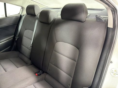 Used 2017 Kia Forte LX image 17