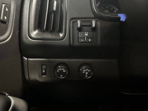 Used 2018 Chevrolet Colorado ZR2 AWD/4WD image 19