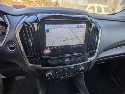 Used 2020 Chevrolet Traverse LT w/ LT Premium Package AWD/4WD image 23