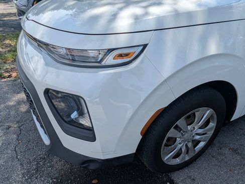 Used 2022 Kia Soul LX FWD image 22