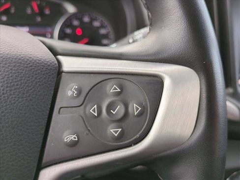 Used 2024 GMC Terrain SLT image 12