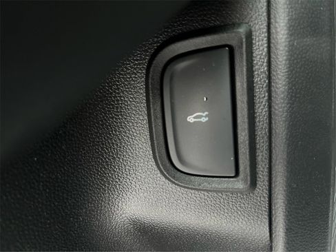 Used 2025 Chevrolet Equinox ACTIV w/ LPO, Floor Liner Package image 37