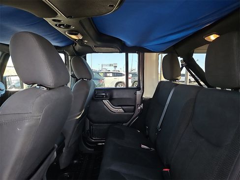 Used 2017 Jeep Wrangler Unlimited Sport image 18