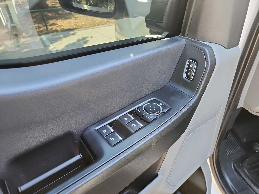 Used 2023 Ford F350 XL w/ 360-Degree Camera Package AWD/4WD image 16