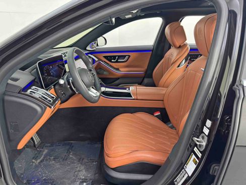 Used 2024 Mercedes-Benz S 63 AMG S w/ Rear Seat Package image 17