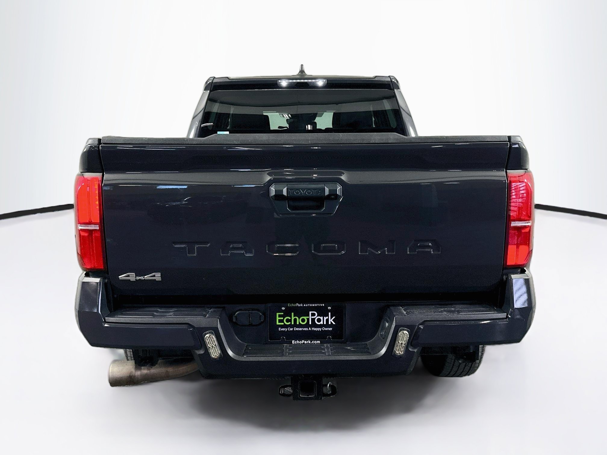 Used 2025 Toyota Tacoma SR5 AWD/4WD image 7
