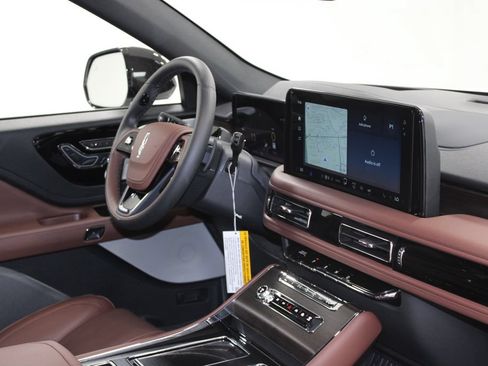 New 2026 Lincoln Aviator Reserve AWD/4WD image 31