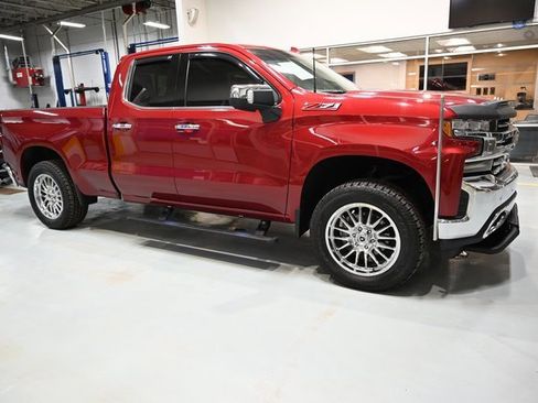 Used 2019 Chevrolet Silverado 1500 LTZ image 9