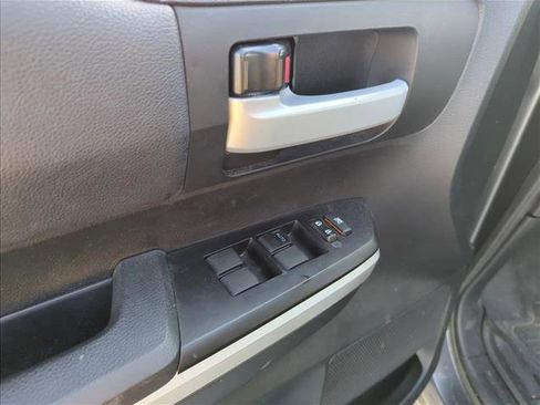Certified 2017 Toyota Tundra SR5 w/ SR5 Upgrade Package image 7