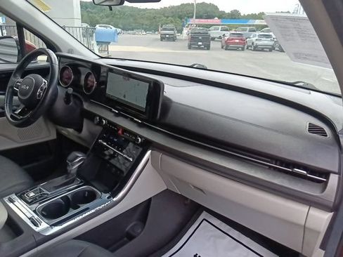 Used 2022 Kia Carnival SX FWD image 38