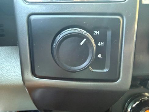 Used 2016 Ford F150 XLT w/ Equipment Group 302A Luxury AWD/4WD image 18