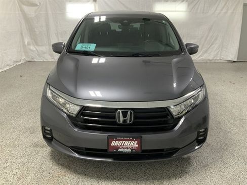 Used 2024 Honda Odyssey EX-L image 3