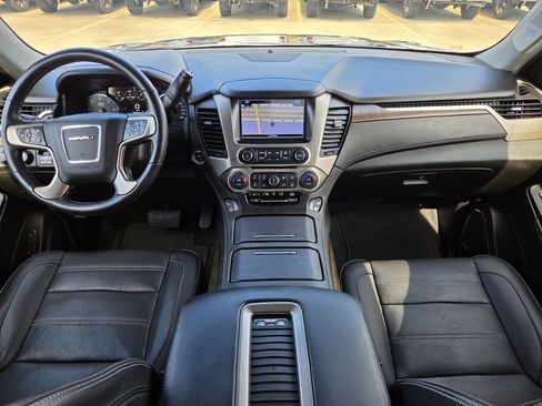 Used 2018 GMC Yukon Denali w/ Denali Ultimate Package AWD/4WD image 9