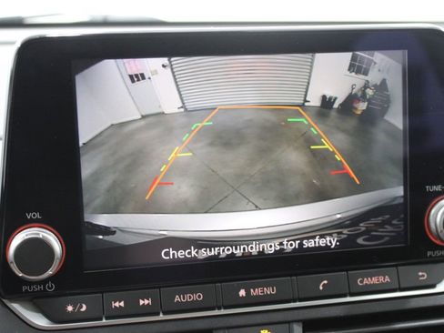 Used 2024 Nissan Altima 2.5 SV image 45