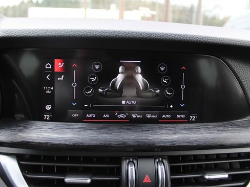 Used 2022 Alfa Romeo Stelvio Sprint image 13