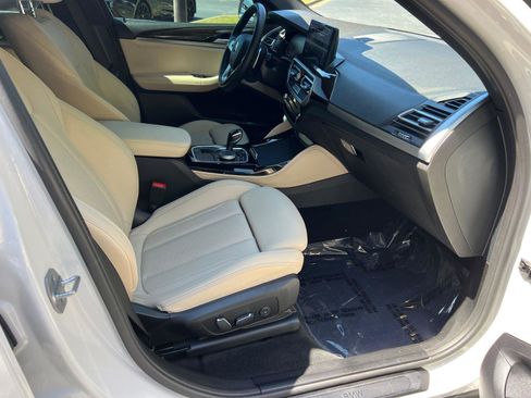 Used 2025 BMW X4 xDrive30i w/ Premium Package AWD/4WD image 13