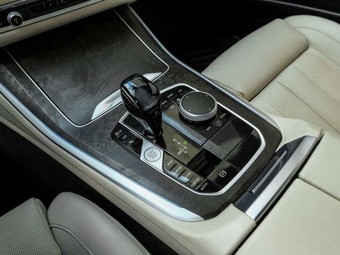 Used 2021 BMW X5 sDrive40i w/ Luxury Seating Package 2 RWD image 30