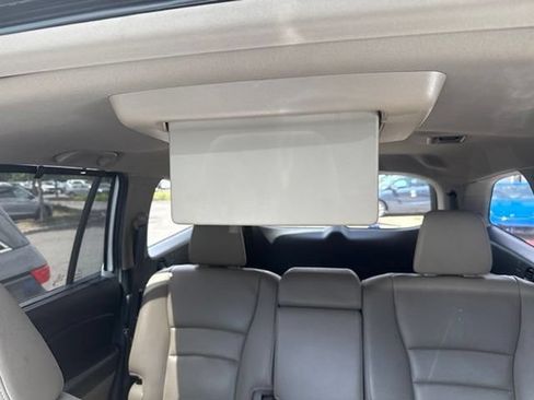 Used 2020 Honda Pilot Touring image 13