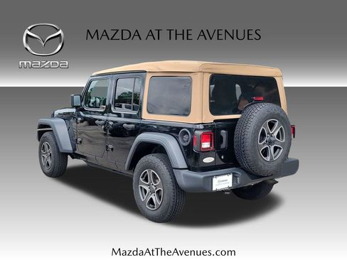 Used 2020 Jeep Wrangler Unlimited Sport AWD/4WD image 5
