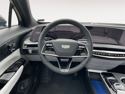 New 2025 Cadillac Lyriq Luxury image 12