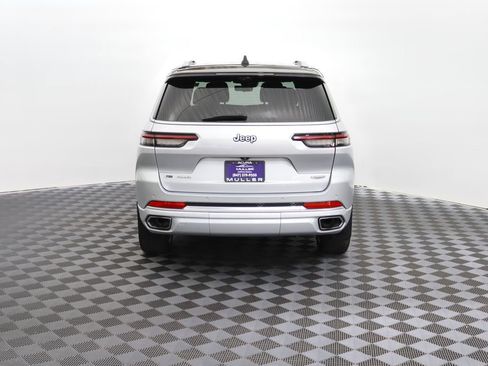 Used 2023 Jeep Grand Cherokee L Summit AWD/4WD image 8
