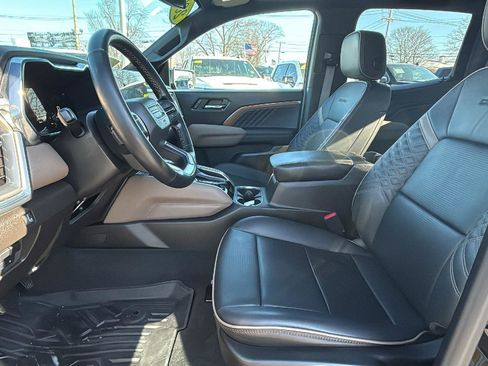 Used 2023 GMC Canyon Denali image 22