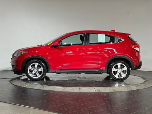 Used 2018 Honda HR-V LX image 6