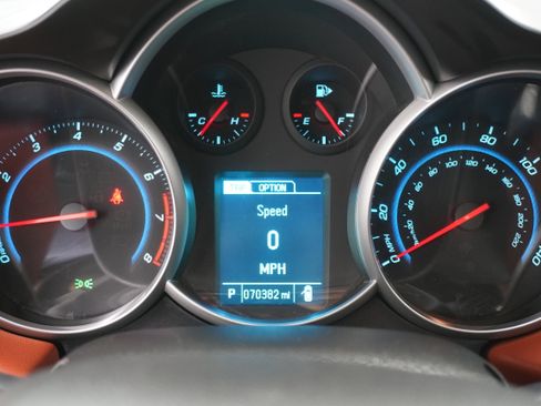 Used 2014 Chevrolet Cruze LT FWD image 17