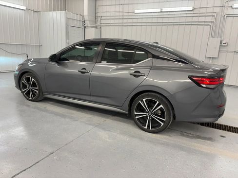 Used 2022 Nissan Sentra SR FWD image 8