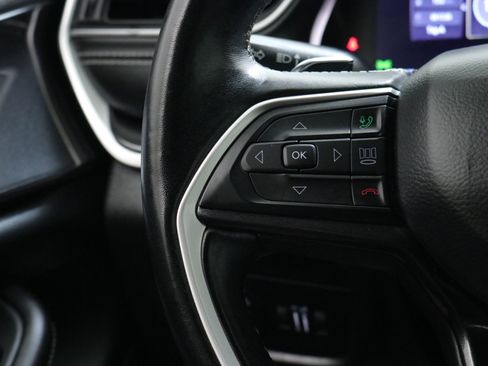 Used 2021 Jeep Grand Cherokee L Laredo image 13