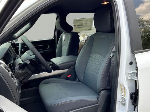 New 2026 RAM 3500 Big Horn AWD/4WD image 16