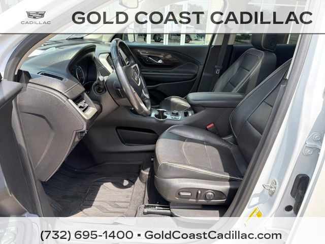 Used 2020 GMC Terrain Denali w/ Denali Premium Package AWD/4WD image 14