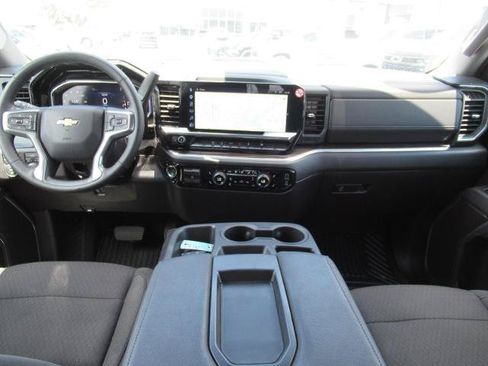Certified 2025 Chevrolet Silverado 2500 LT w/ Convenience Package AWD/4WD image 12
