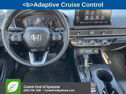 Used 2024 Honda Civic Touring image 3