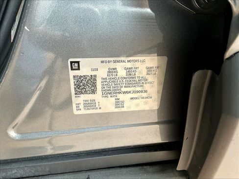 Used 2019 Chevrolet Traverse LT w/ LPO, Floor Liner Package FWD image 18