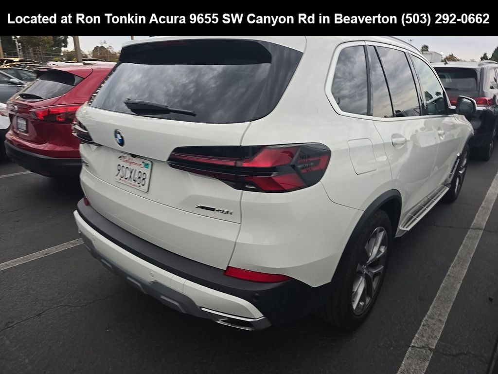 Used 2025 BMW X5 xDrive40i w/ Climate Comfort Package AWD/4WD image 4