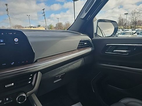 Used 2025 Chevrolet Tahoe Z71 image 21