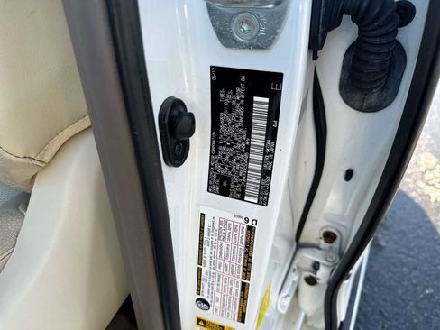 Used 2012 Lexus GX 460 image 35