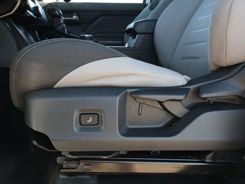 Used 2024 Toyota Tacoma TRD Sport image 30