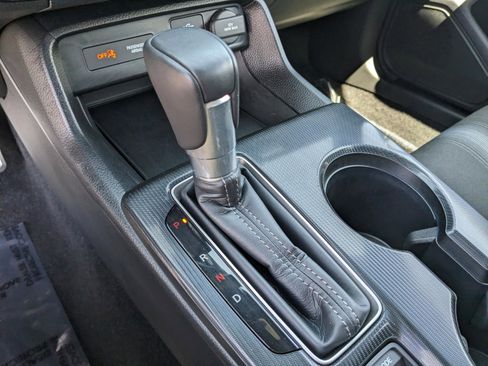 Used 2024 Honda Civic Sport image 25
