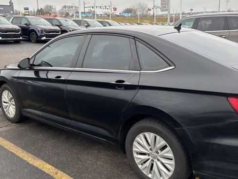 Used 2019 Volkswagen Jetta image 25
