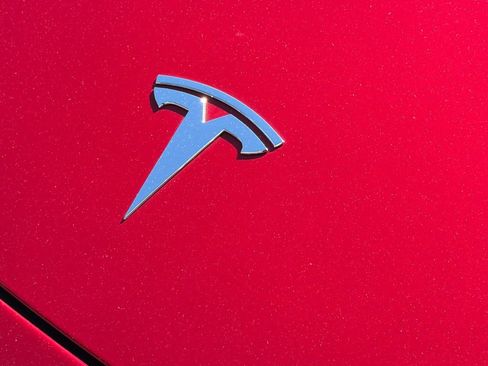 Used 2022 Tesla Model 3 Long Range AWD/4WD image 6