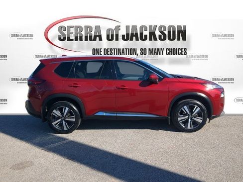 Used 2021 Nissan Rogue SL AWD/4WD image 9