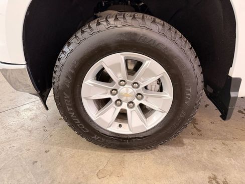 Used 2023 Chevrolet Silverado 1500 LT image 13