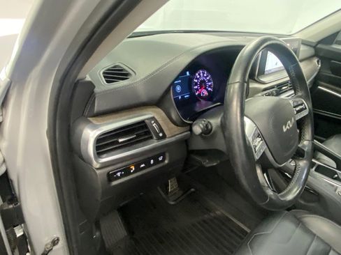 Used 2022 Kia Telluride SX w/ SX Prestige Package image 32