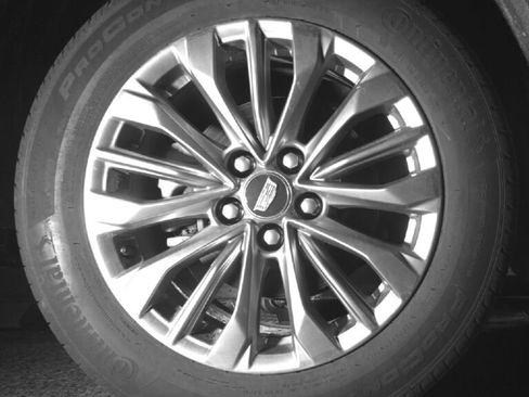 Used 2025 Cadillac XT4 Premium Luxury image 34