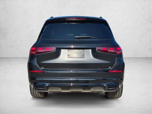 Used 2026 Mercedes-Benz Maybach GLS 600 4MATIC image 7