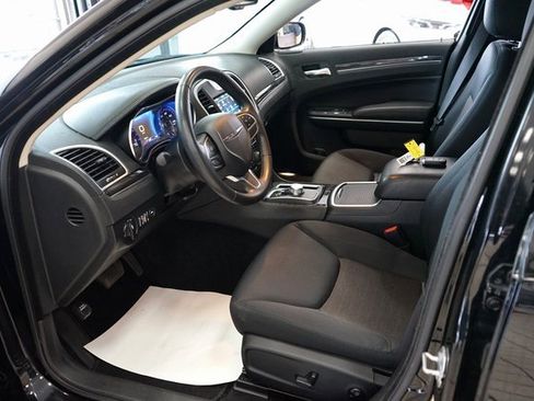 Used 2021 Chrysler 300 Touring w/ Sport Appearance Package image 23