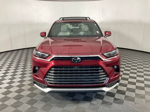 Used 2025 Toyota Grand Highlander AWD Hybrid image 2