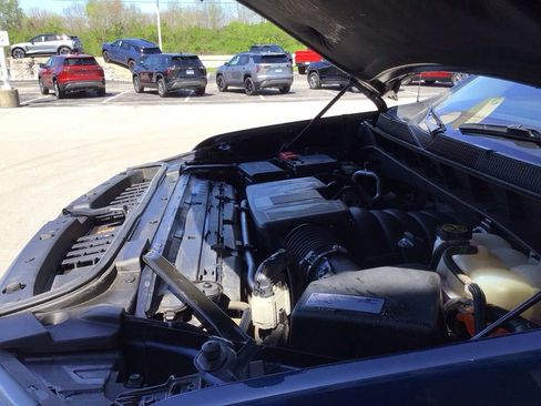 Used 2021 Chevrolet Silverado 1500 LT Trail Boss w/ Bed Protection Package image 31